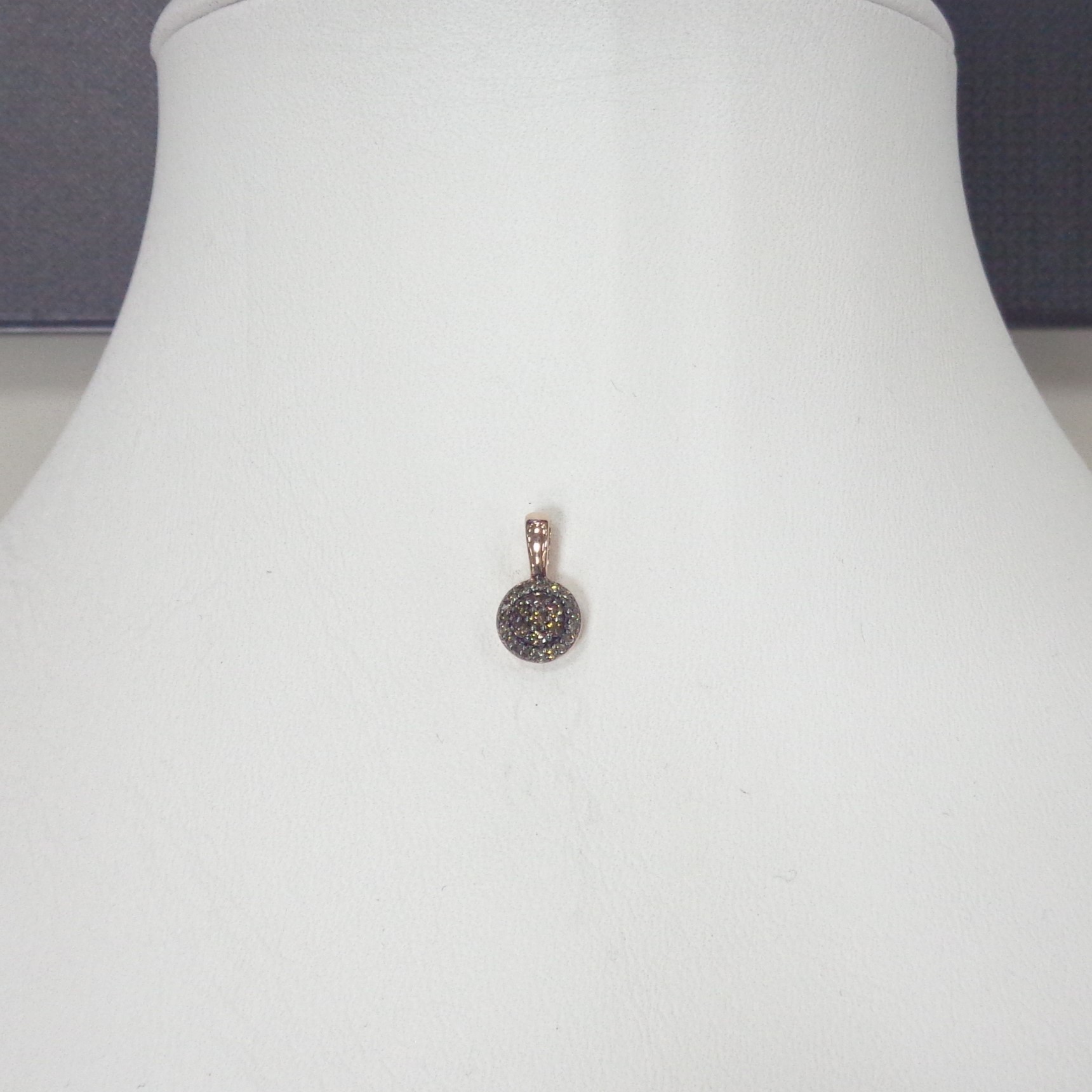 Серебряная подвеска с коньячными бриллиантами